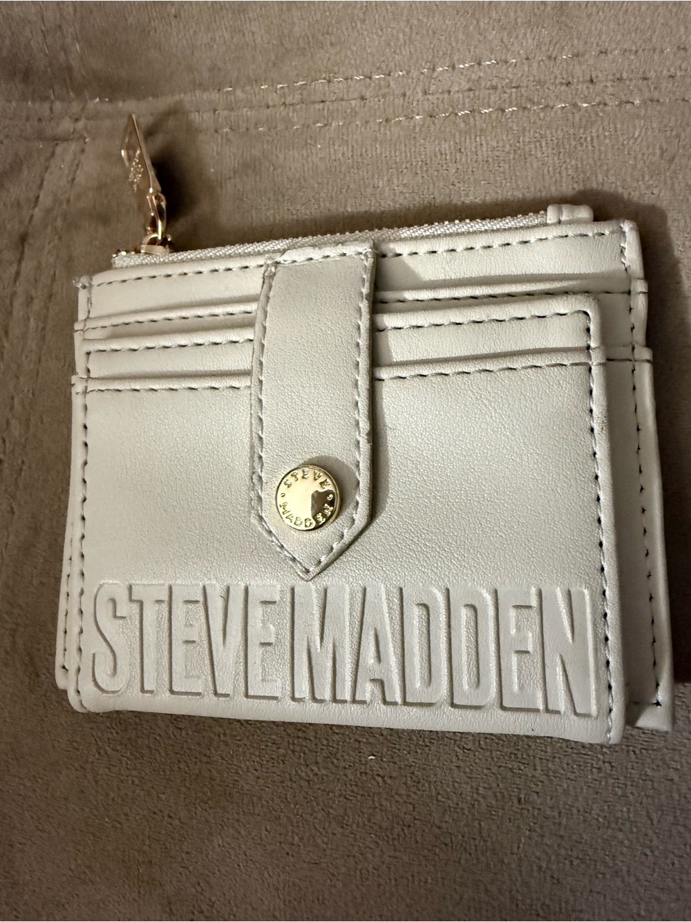 Steve Madden White Card Holder Wallet